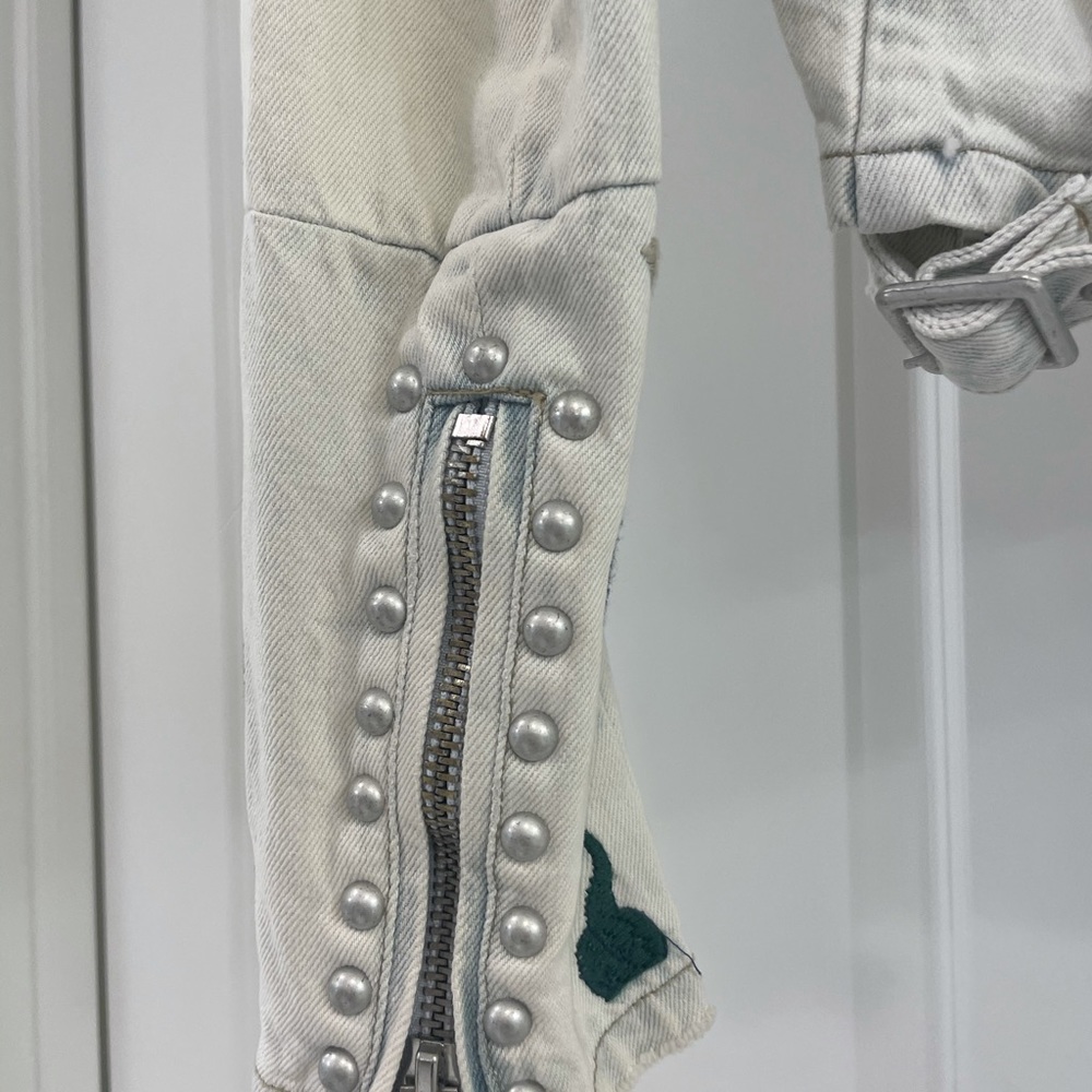 Jeans jacket - Picture 8 of 11